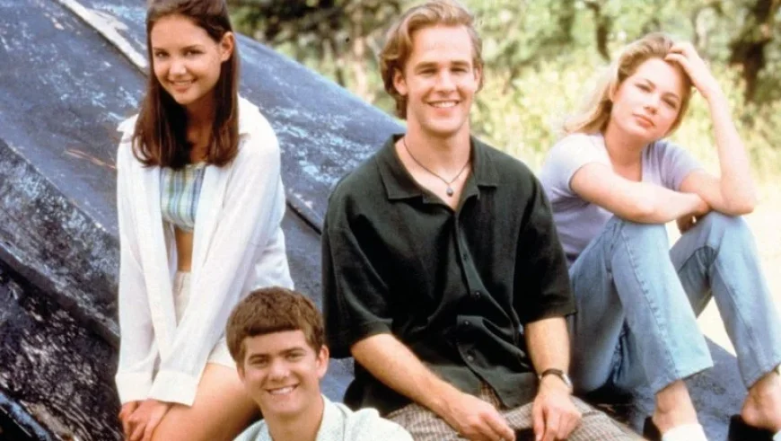 Katie Holmes Honors Dawson’s Creek Co-Star