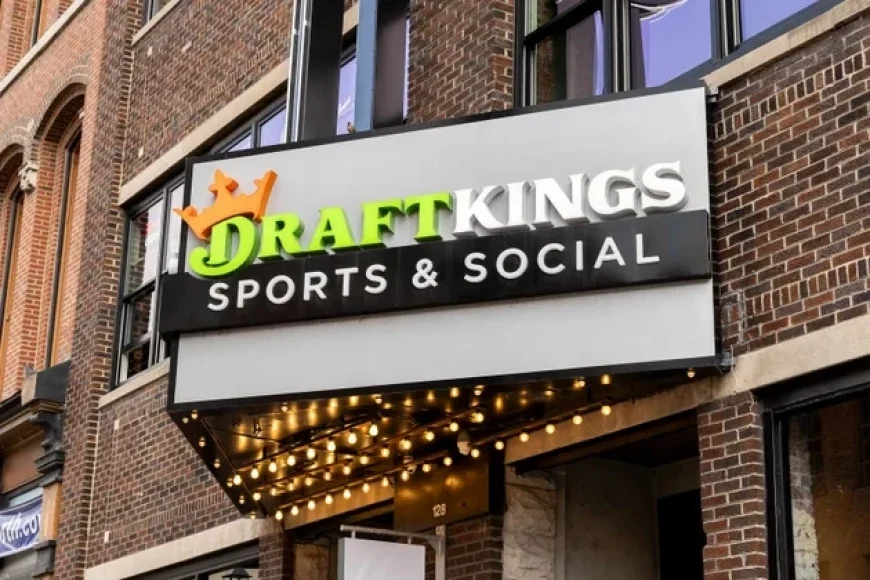 DraftKings Stock Falls on Weak Revenue Forecast (DKNG: NASDAQ)