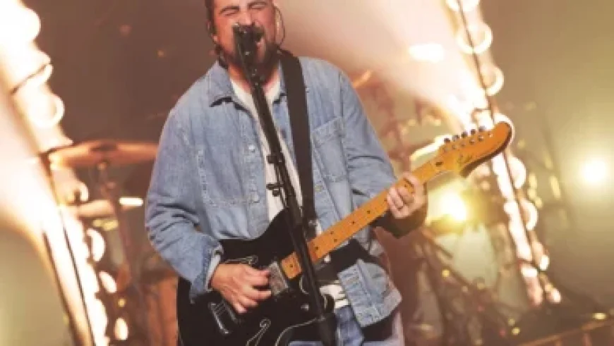 Telus CEO Change Sparks Questions on Board’s 14-Year Oversight