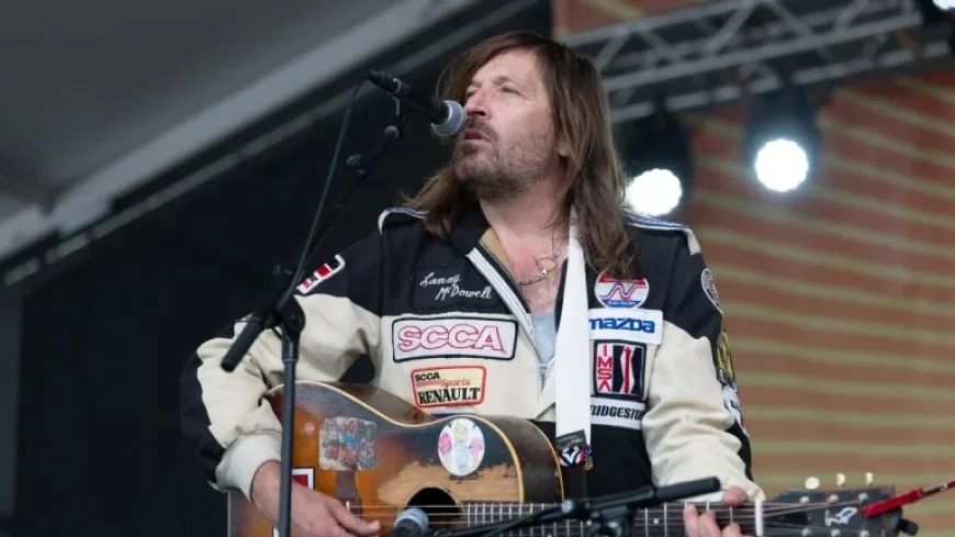 Fan Accuses Evan Dando of Sending Unsolicited Explicit Videos