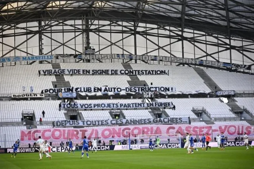 Hostile Vélodrome Greets OM-Strasbourg with Empty Stands and Offensive Banners