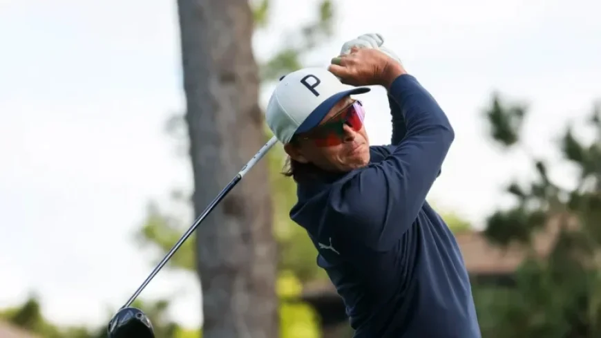 Rickie Fowler’s Pebble Beach Hopes Dashed by Consecutive Penalty Shots