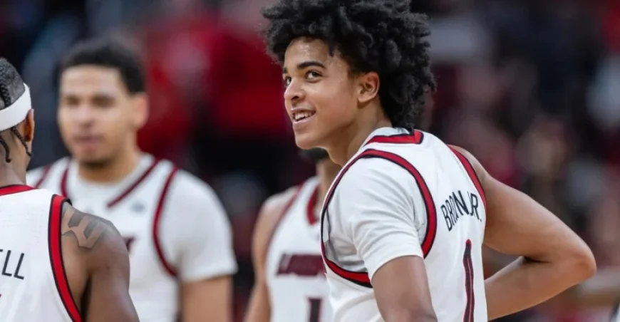Louisville Defeats Baylor 82-71 in Fort Worth Showdown