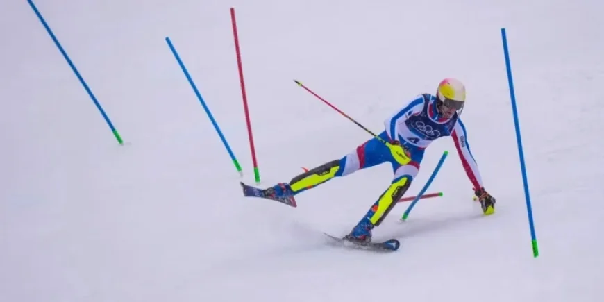 Live: Clément Noël, Steven Amiez Pursue Slalom Podium at 2026 Olympics