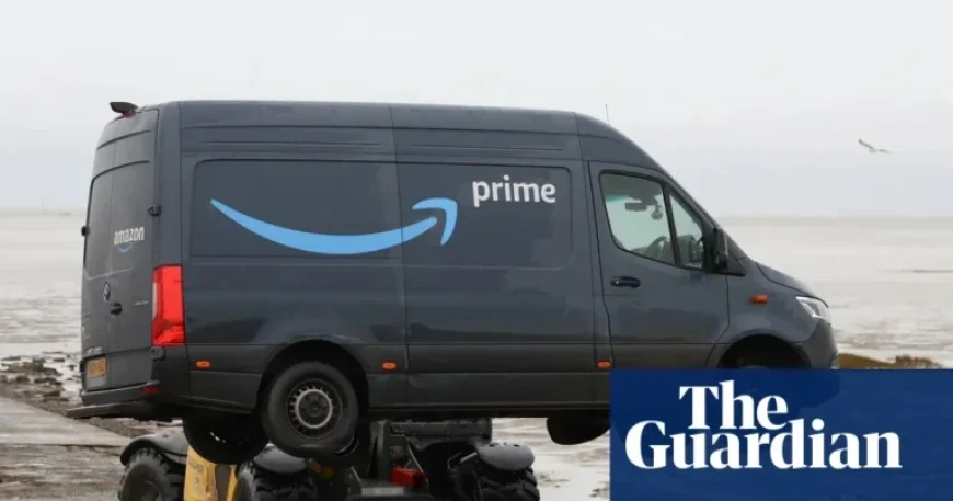 Amazon Van Rescued from Britain’s ‘Most Dangerous’ Mudflat Path