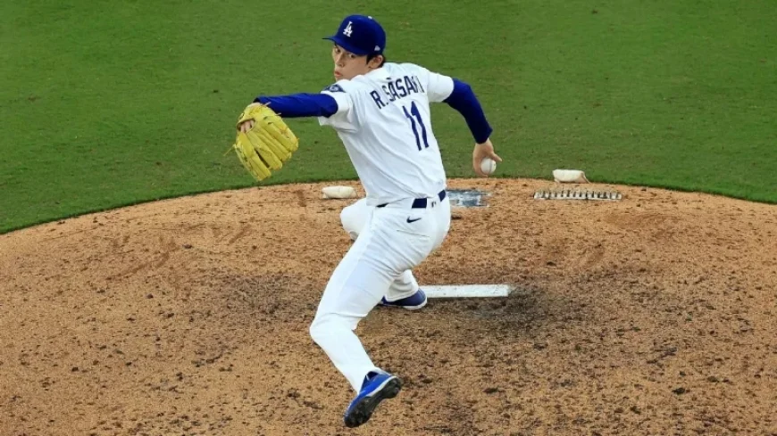 Dodgers’ Sasaki Develops Third Pitch to Boost Starter Success