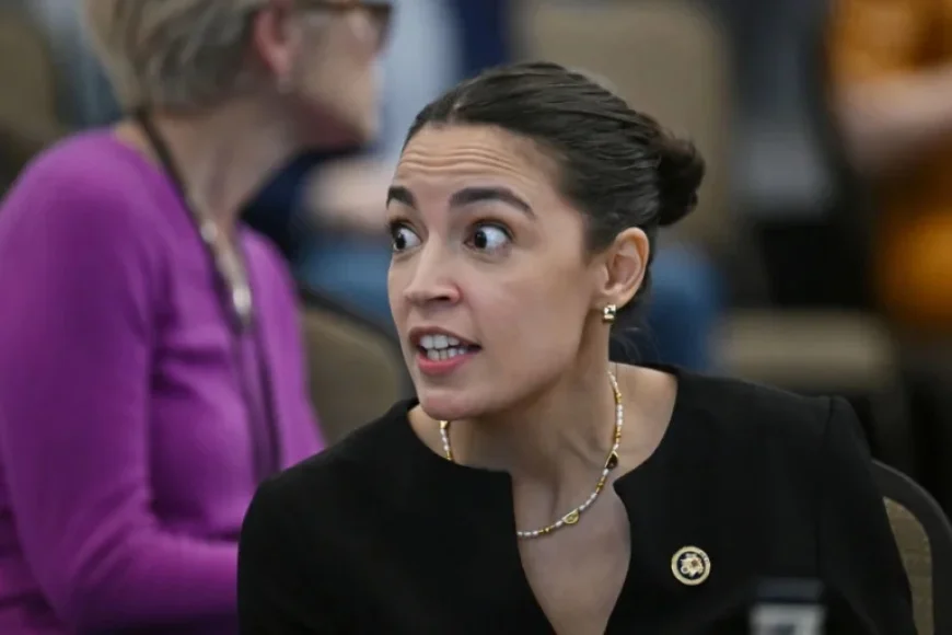 AOC Faces Challenging Weekend Amid 2028 Presidential Campaign