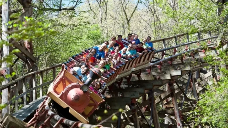 Silver Dollar City to Retire Thunderation Roller Coaster in 2026