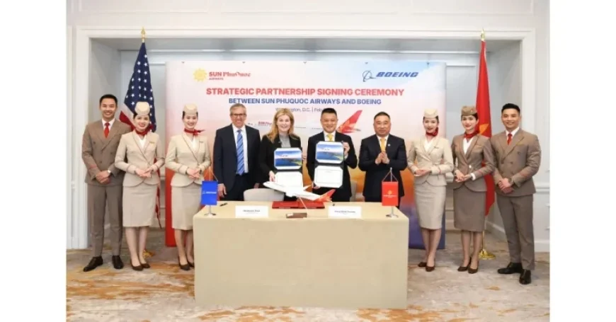Boeing and Sun PhuQuoc Airways Secure Order for 40 Dreamliner Jets