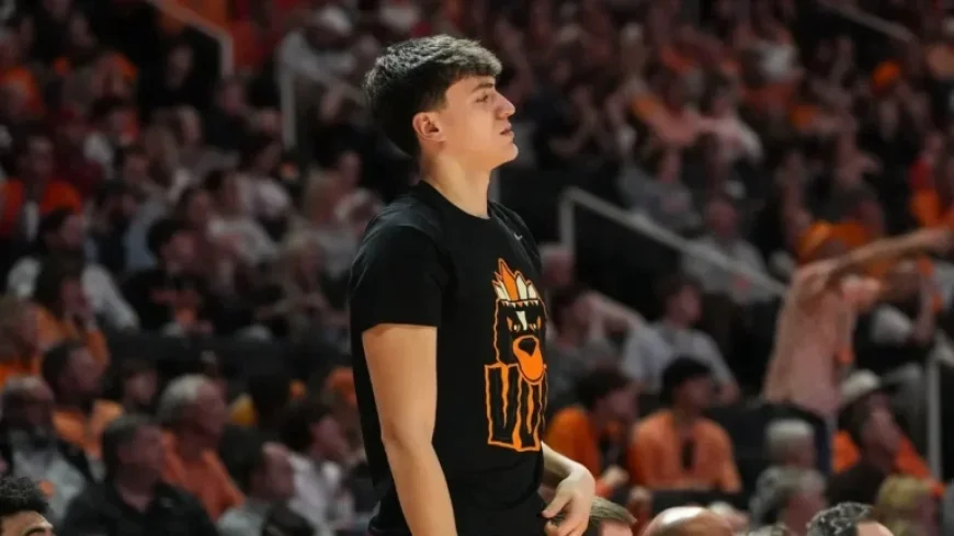 Rick Barnes Discusses J.P. Estrella’s Injury Impact on Tennessee Basketball