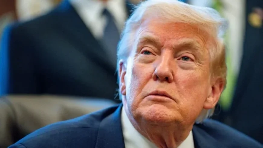 Trump Weighs Iran Strategy: Targeted Strikes or Regime Change