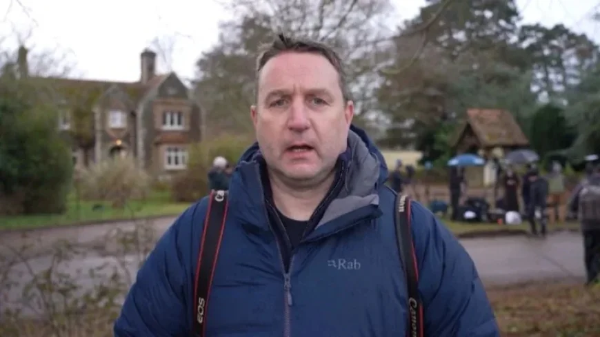 “Photographer Captures Astounding Image of Andrew with Perfect Timing”