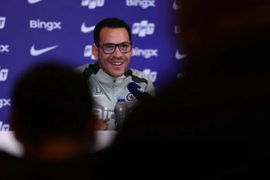 Liam Rosenior Updates Chelsea Squad Ahead of Burnley Match