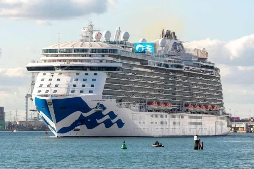 Cruise Line Faces Criticism for Altering Dining Dress Code