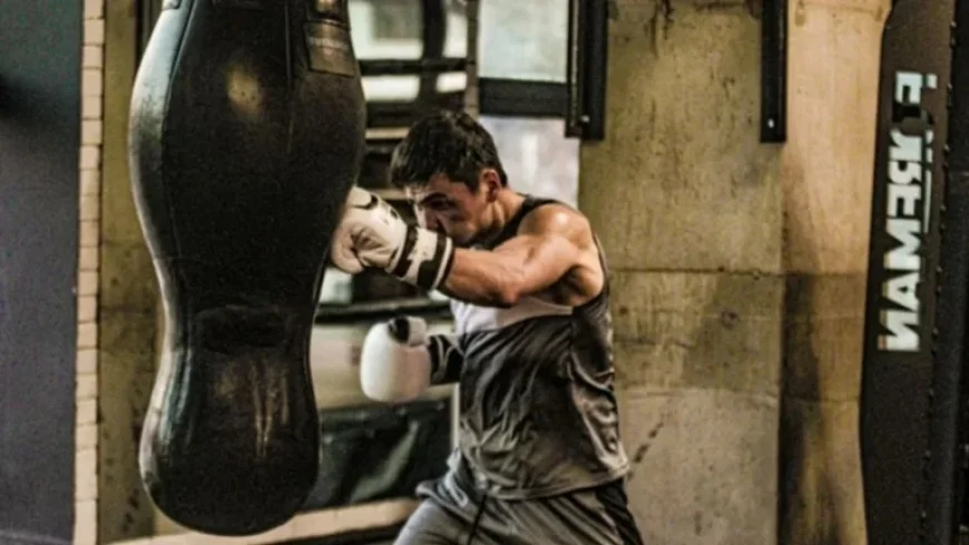 Adesanya vs Pyfer: 5 Crucial Factors to Decide the Fight