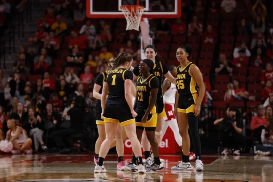 Hawkeyes Welcome #6 Michigan for Senior Day Showdown