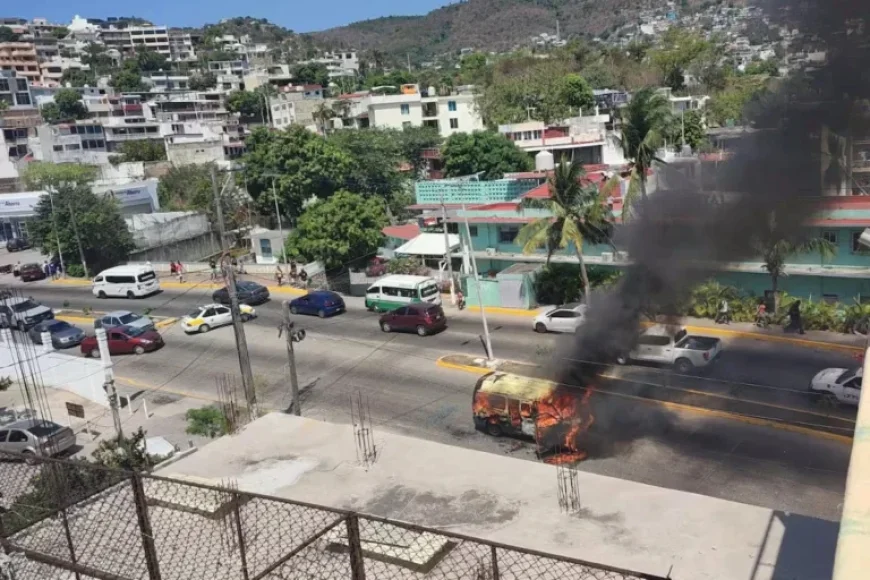 Transportation Torched, Roads Blocked in Acapulco Report