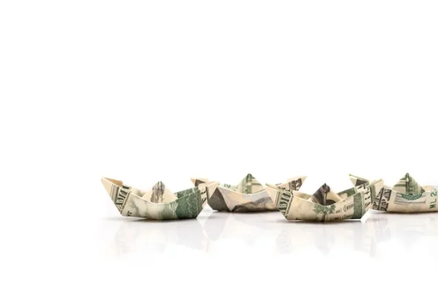 Can the Creator Economy Thrive Amid AI Overflow?