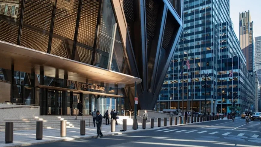 Dimon Aims to Justify $2 Billion Weekly Costs to JPMorgan Investors