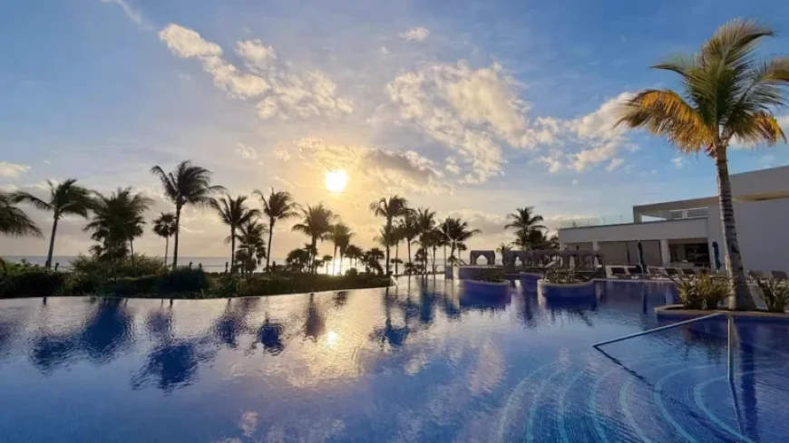 Dozens of Canadians Suffer Severe Illness in Cancún with Vomiting and Cramps