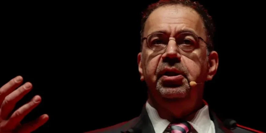 Nobel Laureate Warns AI Jobpocalypse Threatens U.S. Democracy’s Survival