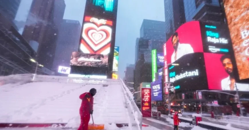 Northeast Blizzard Warnings Enforce Travel Bans Amid Heavy Snowfall