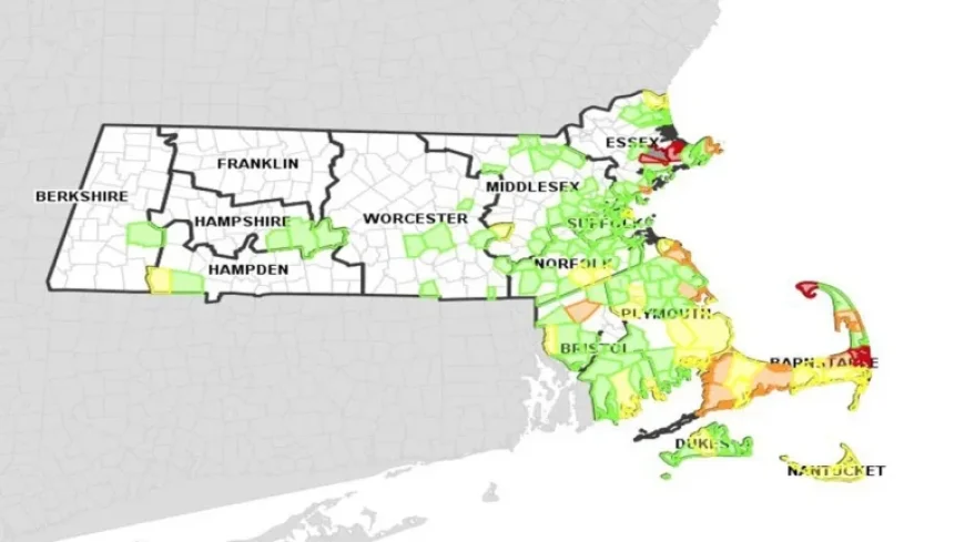 Blizzard Hits Massachusetts: Over 250,000 Lose Power Amid High Winds