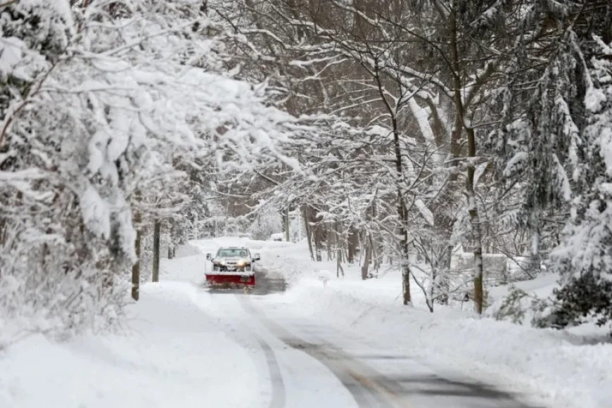 New York City Schools Reopen Amid Winter Snowstorm – Live Updates