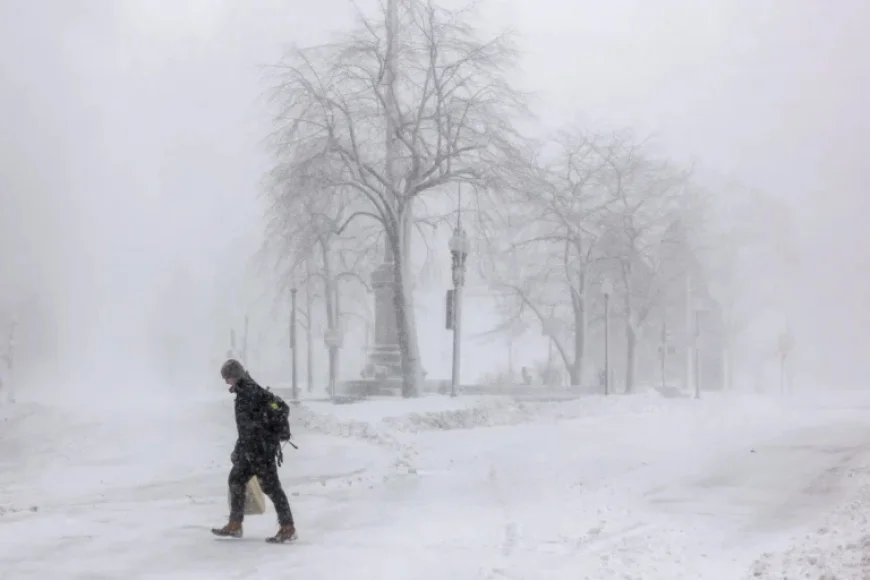 Northeast Buried as Blizzard Dumps Up to 3 Feet of Snow