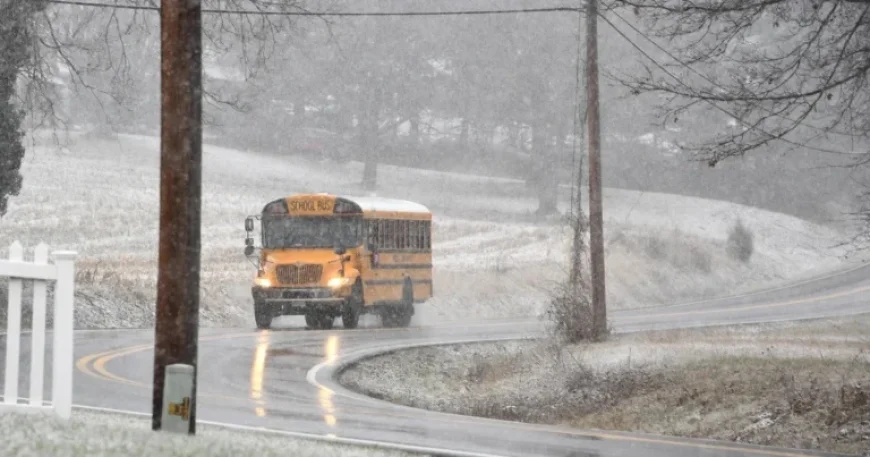 Snow Forces School Closures and Delays in Maryland Monday