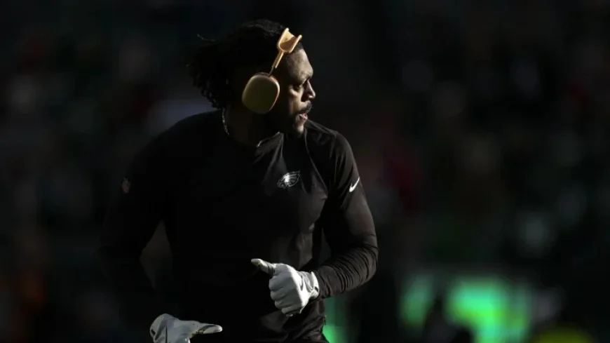 Eagles Favored to Retain A.J. Brown