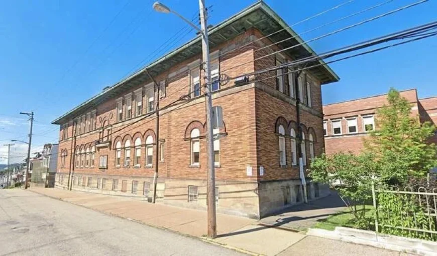 Woman Faces Charges for Threatening Pittsburgh School Secretaries