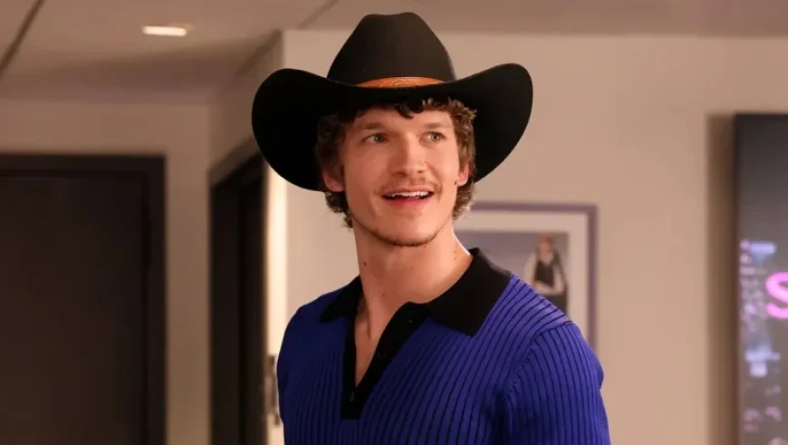 Connor Storrie Flaunts Accent Skills in Debut ‘Saturday Night Live’ Teaser