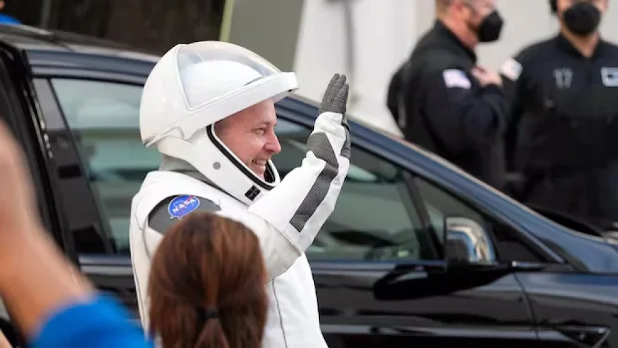 Inspiring Astronaut Honors ‘Incredible Teammates’ After ISS Medical Issue