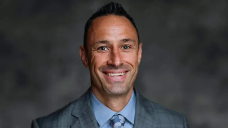 Dolphins Discuss Free Agency, Injuries, and Their Star Players