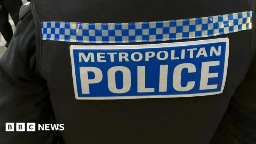 Met Officer Dismissed for Operating Coffee Business