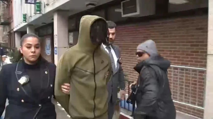 Man Arrested After Snowball Fight Injures NYPD Officers in Washington Square