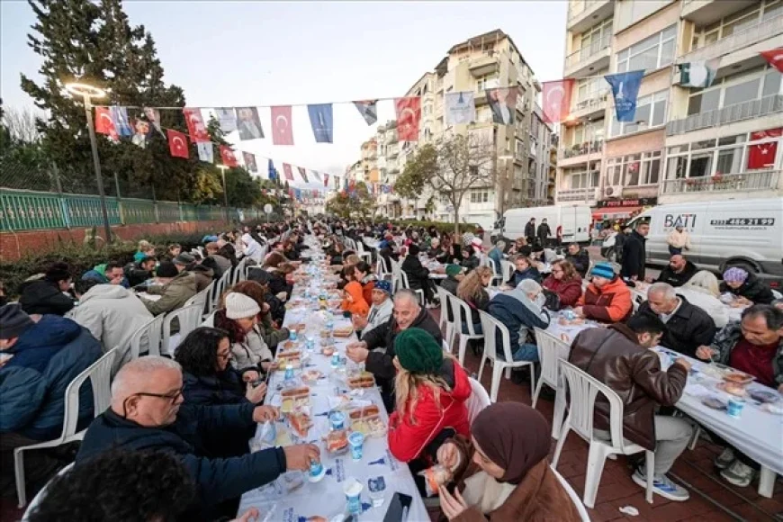 Haberler | Büyükşehir Hosts Iftar Dinner in Karşıyaka