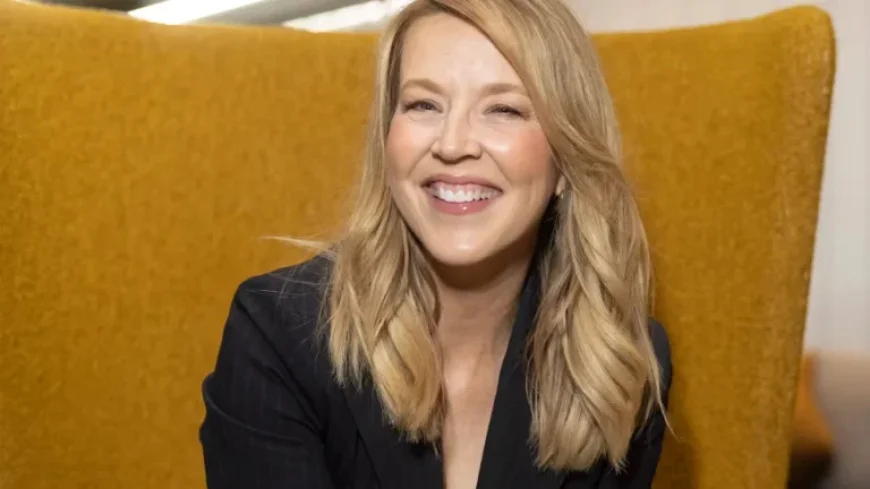 Julie Bélanger Hospitalized