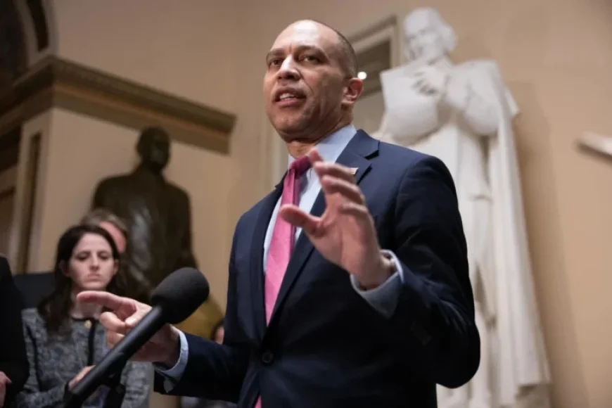 Democrats, Experts Criticize Trump’s Draft Order to Control Voting