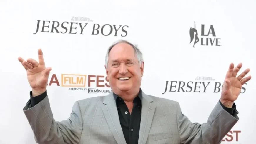 ‘Breaking Up Is Hard to Do’ Singer Neil Sedaka Passes Away at 86