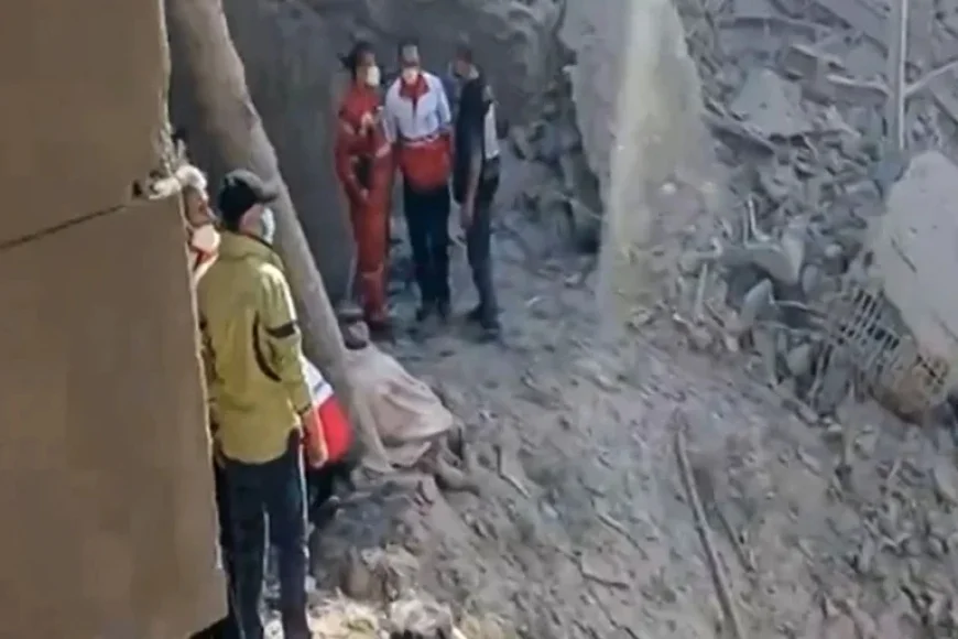 Live Updates: Strikes Hit Iran