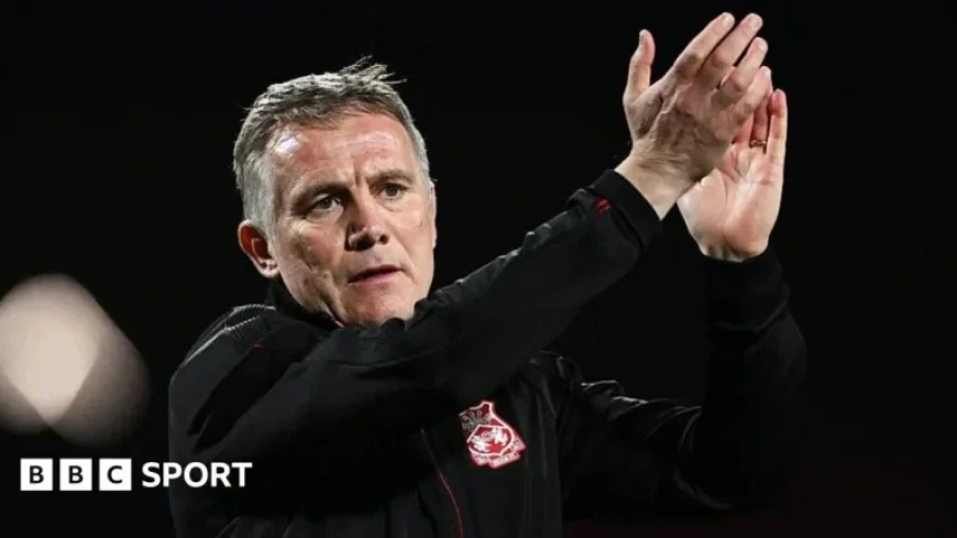 Wrexham Players Urged to Embrace Championship Play-Off Challenge