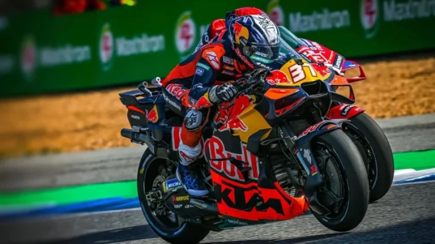 Acosta Battles Marc Marquez to the Finish in Buriram
