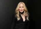 Christina Applegate’s Memoir Reveals Abortion at Age 19
