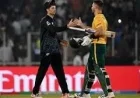 Tim Seifert dropped after Quinton de Kock misjudges distance
