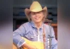 Dwight Yoakam Returns as 2026 Houston Rodeo Approaches, Ending a Two-Decade Gap