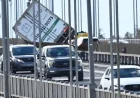 Pont Pierre Laporte: Commuters Stranded After Trailer Overturns in Violent Winds
