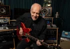 Peter Frampton Unveils “Carry the Light” Album with “Buried Treasure” Single