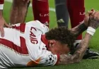 Noa Lang suffers freak hand injury at Anfield, a moment that shook Galatasaray’s night